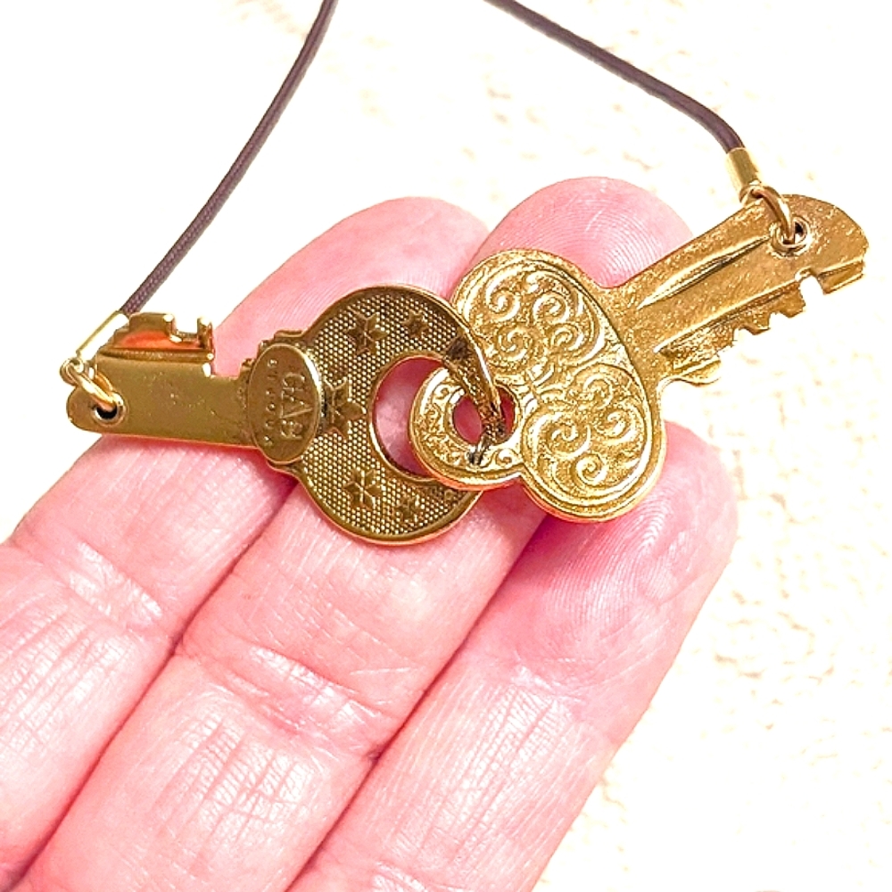 GAS bijoux Key Necklace - Picture 2 of 16